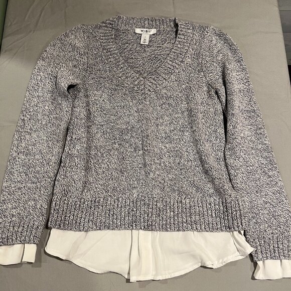 WHBM Sweater Size S - Picture 1 of 4
